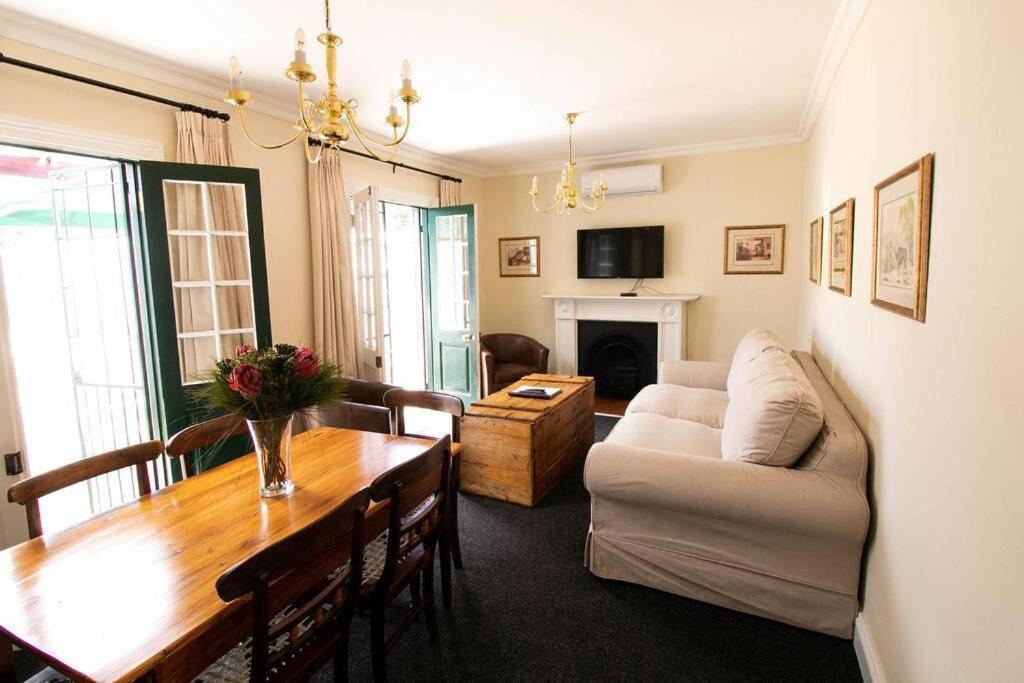 De Kothuize 7 Apartment Graaff Reinet Luaran gambar