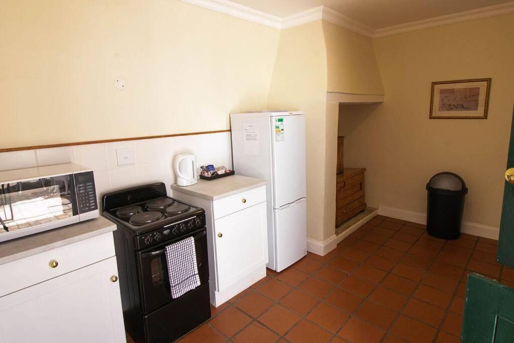 De Kothuize 7 Apartment Graaff Reinet Luaran gambar