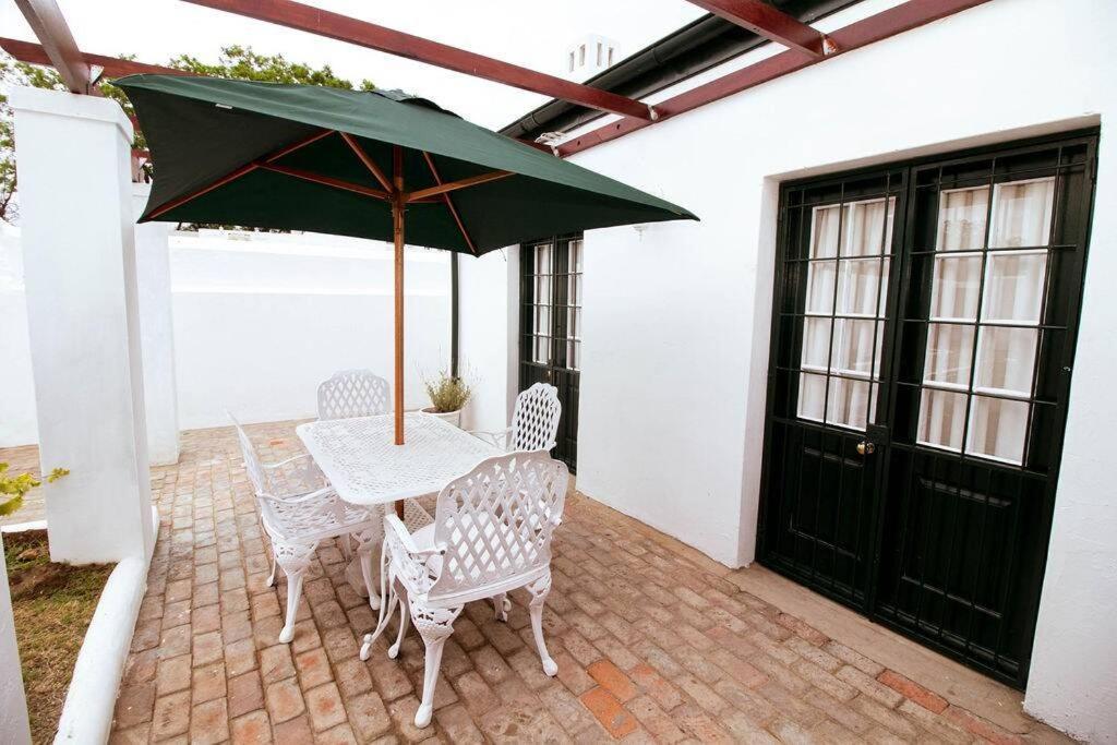 De Kothuize 7 Apartment Graaff Reinet Luaran gambar