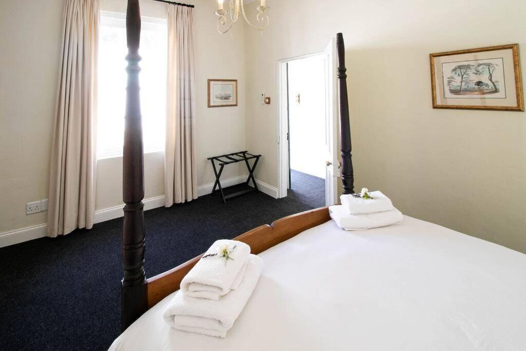 De Kothuize 7 Apartment Graaff Reinet Luaran gambar